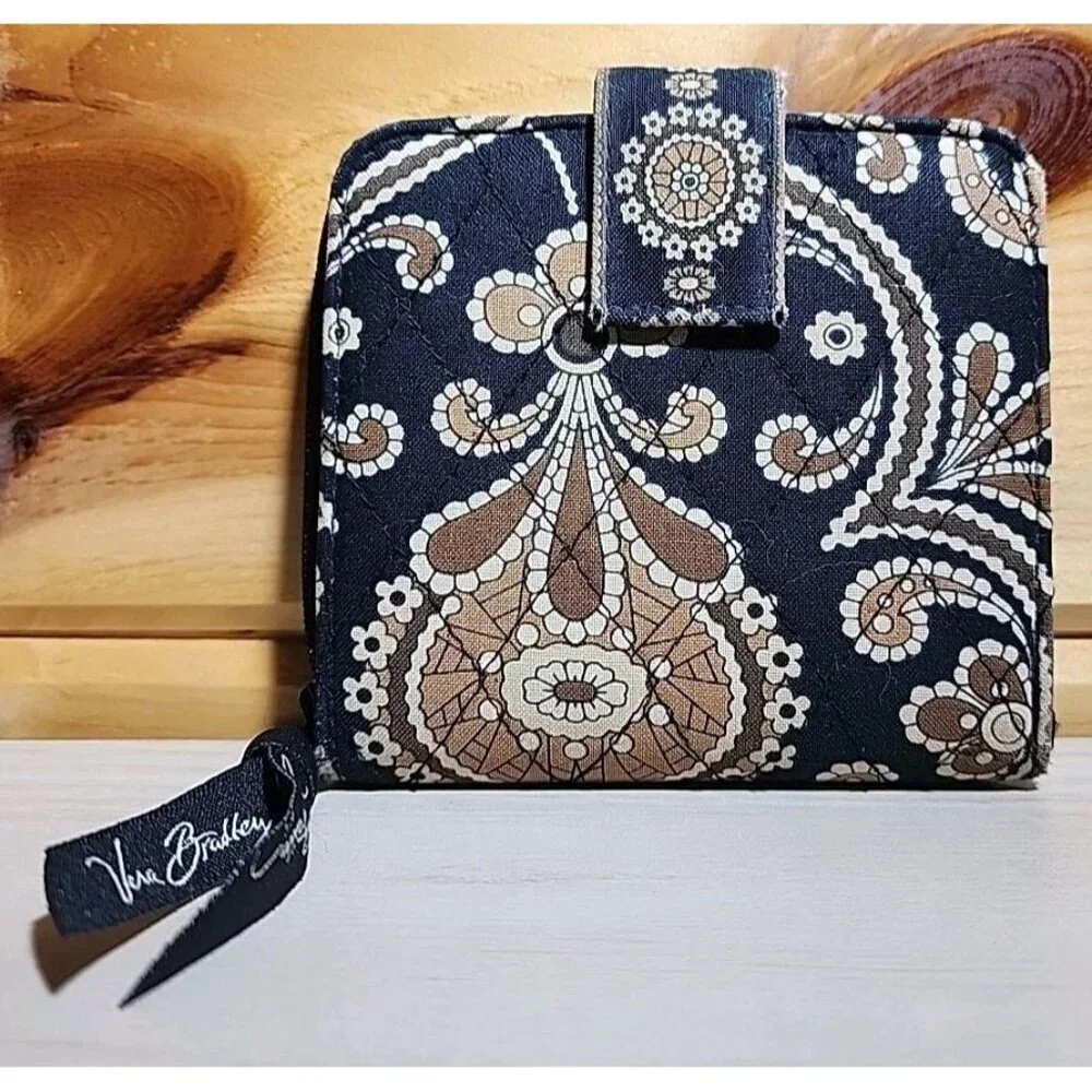 Vera Bradley Caffe Latte Wallet Brown Paisley Zip/Snap Quilted - Picture 2 of 8